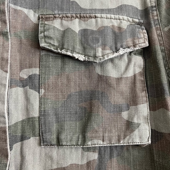 Topshop Distressed Camo Button Down Jacket - Picture 5 of 6